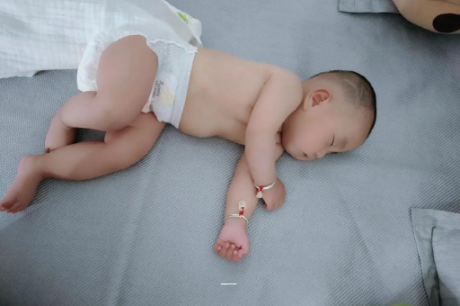 益阳三个月宝宝发育标准